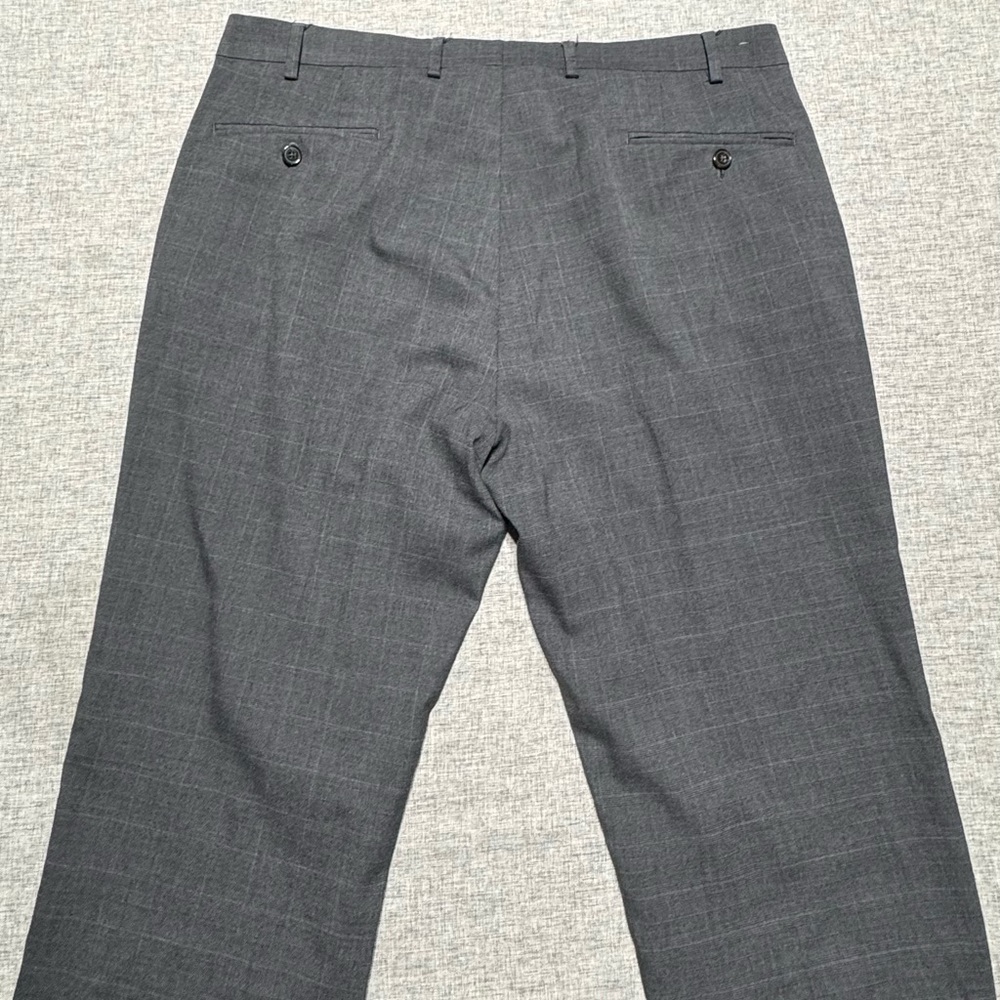 Ralph Lauren Men’s Dark Grey Plaid Dress Pants Size 36x32 - Picture 3 of 3